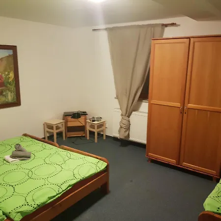 Hamerská Jizba 3*